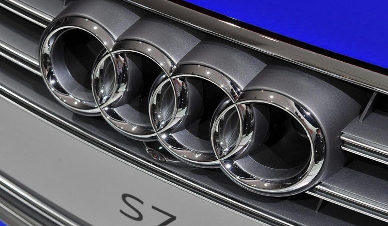 audi logo - audi car transport